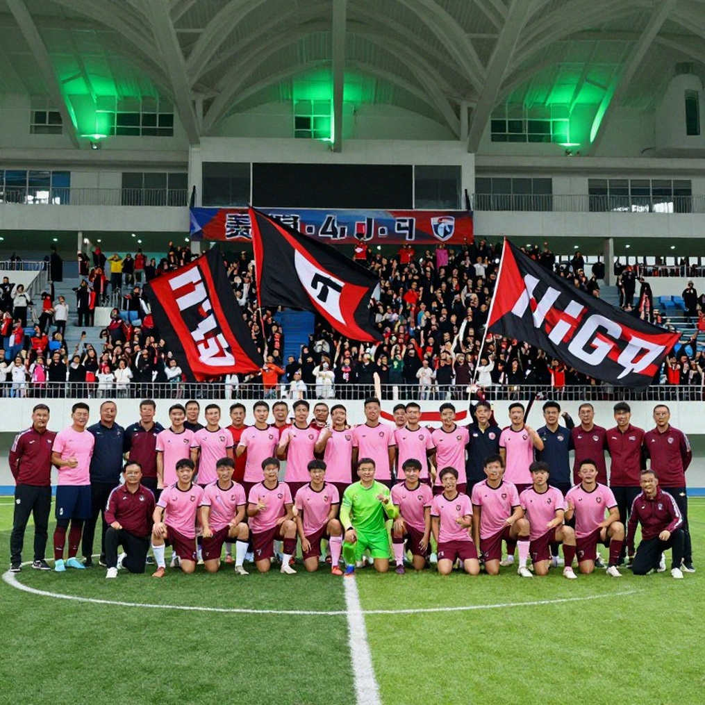 Nguyễn Xuân Sơn nhận thưởng xe sang 600 triệu sau ASEAN Cup 2026: 5 bàn thắng tỏa sáng, Nam Định dẫn đầu V.League Nguyễn Xuân Sơn nhận thưởng xe sang 600 triệu sau ASEAN Cup 2026: 5 bàn thắng tỏa sáng, Nam Định dẫn đầu V.League