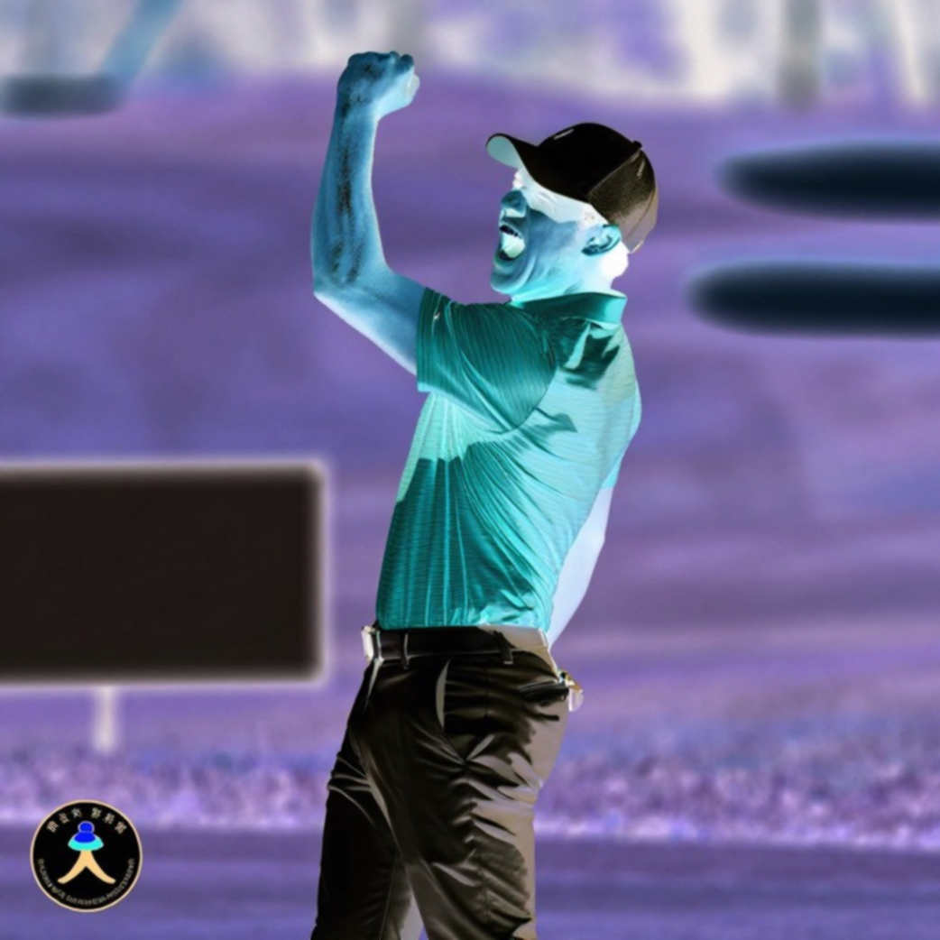 Sân vắng, gió vẫn giữ nhịp: Khi bóng golf lăn qua những khán đài không người