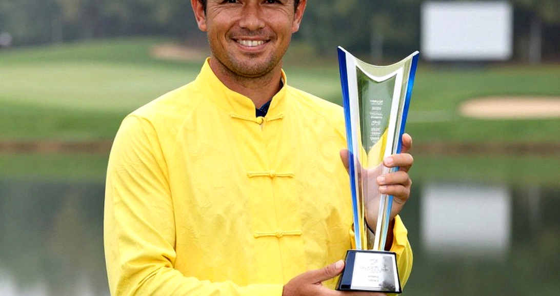 Gió Đổi Chiều Trên Sân Golf: Vì Sao Áo Gió Đang Thay Thế Áo Quarter-Zip Trở Thành Lựa Chọn Layering Hàng Đầu