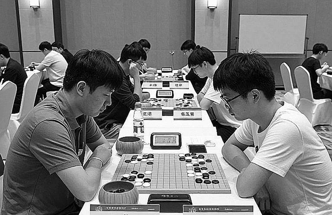 Voi Gambit trong 60 phút: sự bất ngờ có hạn sử dụng