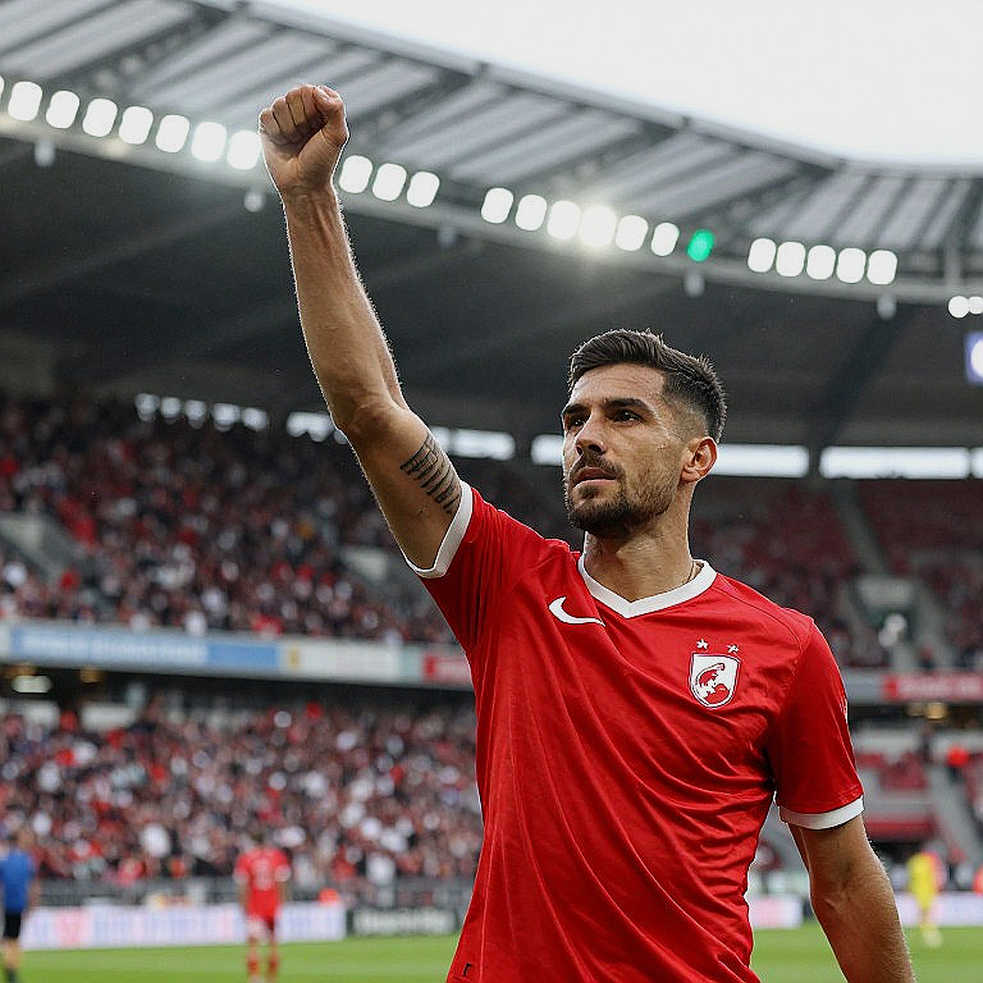 Thắng 2-0, cộng 4,12 điểm, vẫn rớt một bậc FIFA: bài học cơ chế cho bóng đá Việt Nam