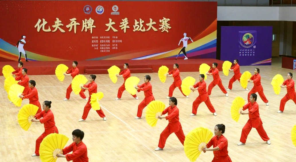 Tatjana Smith trở lại đường đua 50m ếch: 29,50 giây ở hồ 25m và khoảng trống dữ liệu trước Los Angeles 2028
