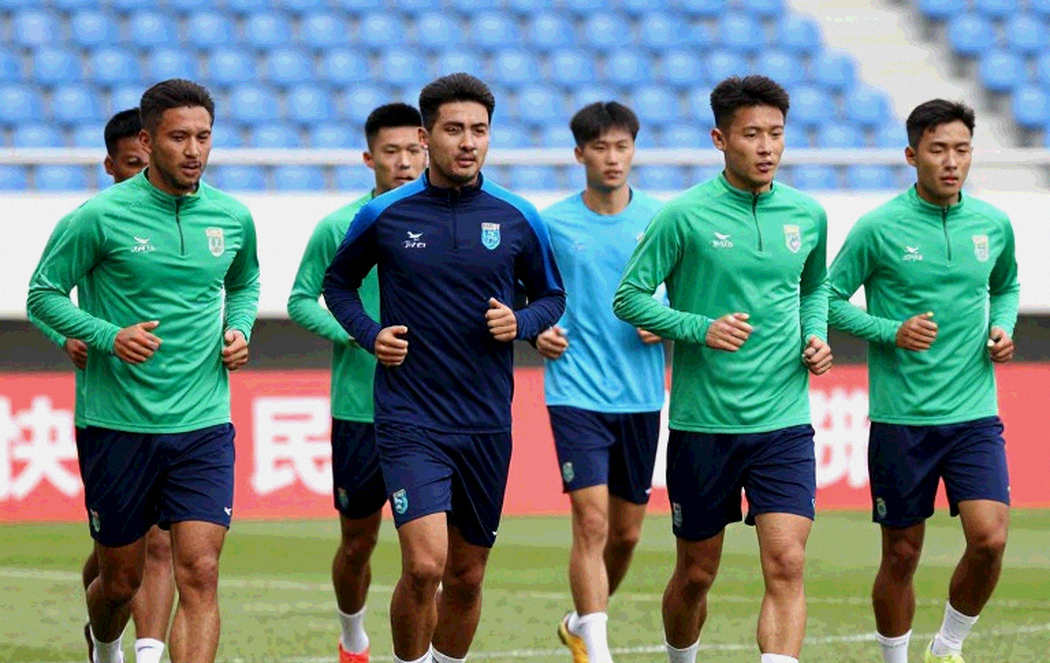 FIFA ASEAN Cup: Vì sao Việt Nam giữ bộ khung cũ — năm ngày chuẩn bị và hai khoảng trống không thể lấp FIFA ASEAN Cup: Vì sao Việt Nam giữ bộ khung cũ — năm ngày chuẩn bị và hai khoảng trống không thể lấp